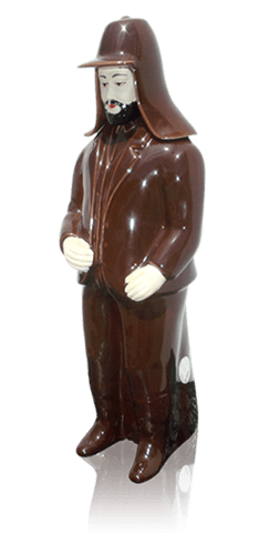 Homem de Capote Figura c/ Licor Maracujá 0.7 Lt